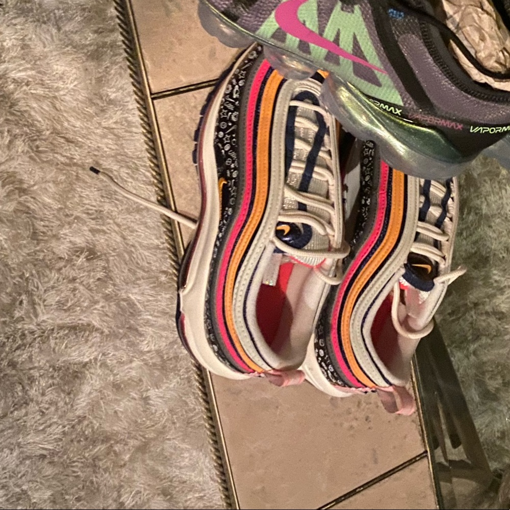 KIDS AIR MAX SOLD